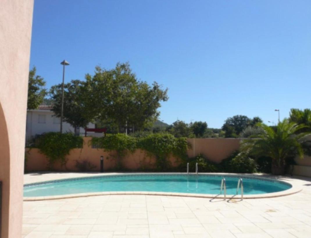 Cyr Sur Apartment *